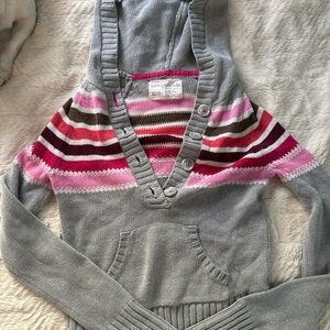 Aeropostale Women's V-Neck Sweater in Gray and Pink